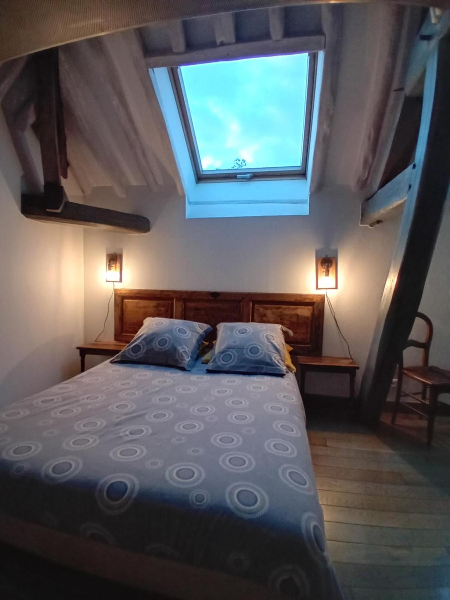 Sous Les Toits Bed and Breakfast Dosches Buitenkant foto